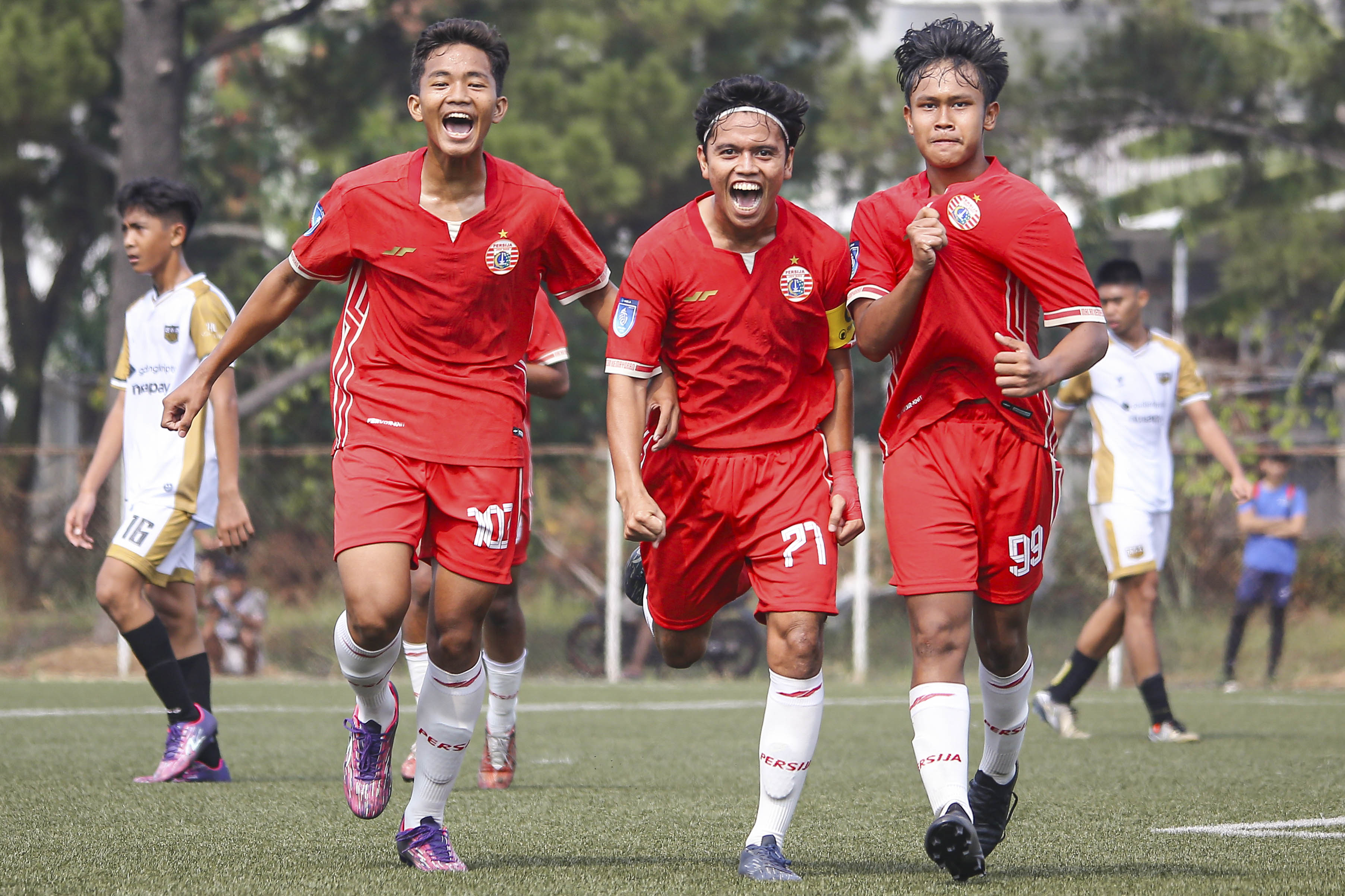 PERSIJA U-16 DAN U-20 MELANJUTKAN TREN KEMENANGAN