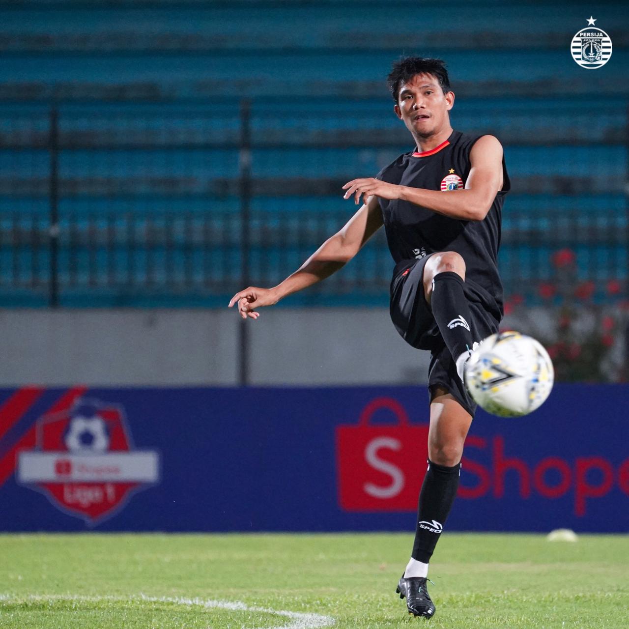 SANDI SEBUT BUKAN KONATE MAKAN SAJA YANG JADI ANCAMAN PERSIJA