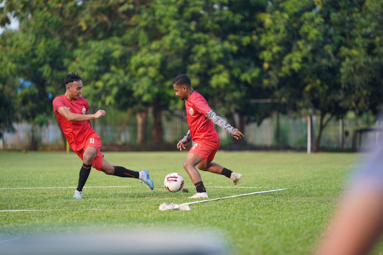 PERSIJA TUTUP PEKAN KEDUA DENGAN LATIHAN PERTAHANAN