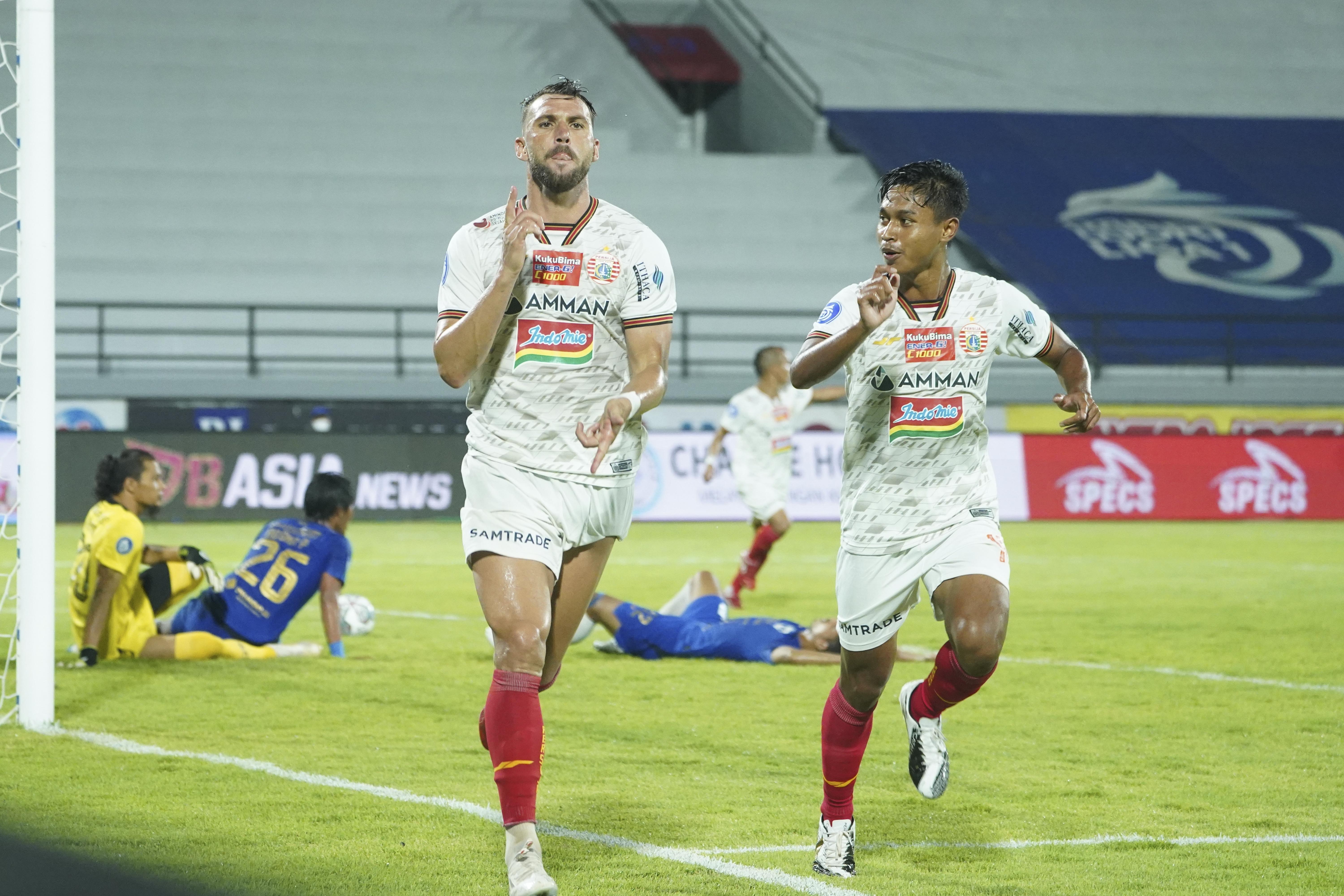 DUA GOL MARKO SIMIC BAWA PERSIJA TAKLUKAN PSIS 2-1