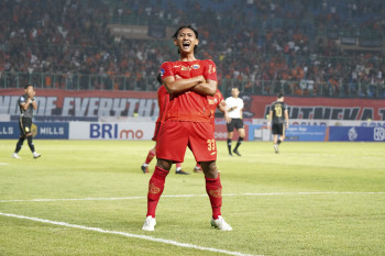 AKBAR ARJUNSYAH BERSYUKUR CETAK GOL DI LAGA DEBUT