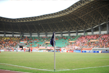 JAMU AREMA FC, STADION PATRIOT TANPA KEHADIRAN SUPORTER TIM TAMU