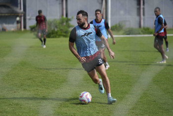 JORDI AMAT BERBICARA KARAKTERNYA DI RUANG GANTI
