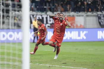 REVIEW PERSIJA VS PERSITA: AWAL YANG MENGGEMBIRAKAN DI JAKARTA