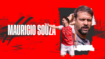 TENTANG KONSISTENSI DAN TANGGUNG JAWAB: MAURICIO MENYULAM MIMPI PERSIJA