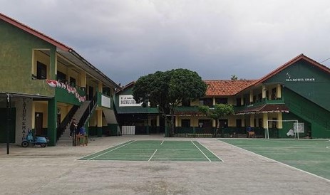 Santunan Yayasan Fathul Khair, Surjamukti, Cimanggis Depok, Selasa (28/09/2021).