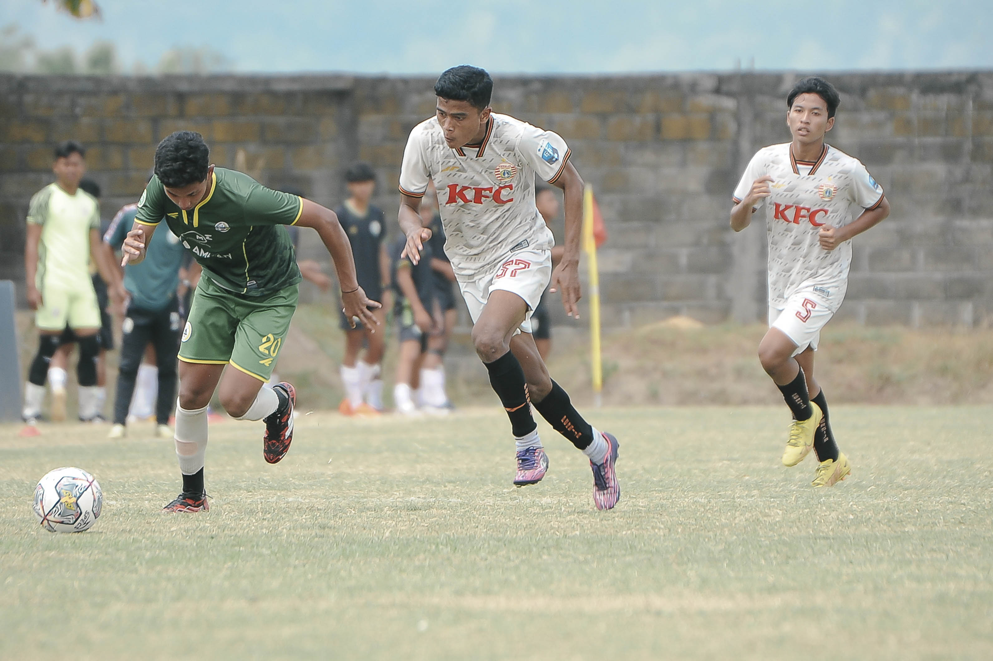 REKAM JEJAK PERSIJA DI PENTAS EPA: LANGGANAN BEST ACADEMY